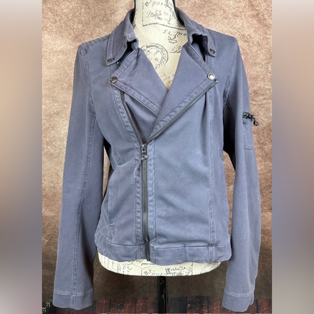 $149 Evereve Peyton Jensen gray stretchy moto jacket. Lots of details Size Large